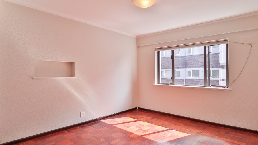 To Let 2 Bedroom Property for Rent in Sea Point Western Cape